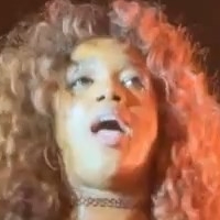 Iza Cantora Meztelen