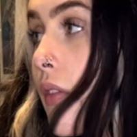 Izzy Siim Meztelen