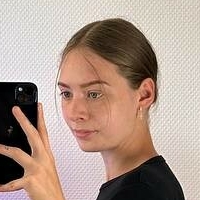 JadwigLvgne Meztelen