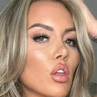 Jenna Hoskins Meztelen
