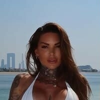 Jenni Sintjakov Meztelen