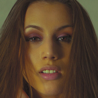 Jenny McBride Meztelen