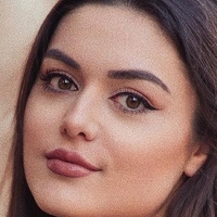 Jess Gjata Meztelen