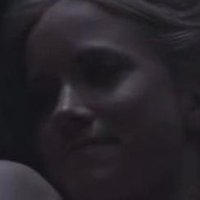Jessy Schram Meztelen