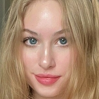 Joan.n Meztelen
