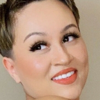 Jobeth Meztelen