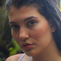 Julia Elizabete Meztelen