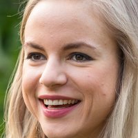 Julia Engelmann Meztelen