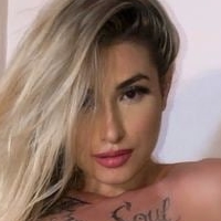 Julia Govea Meztelen