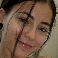 Julia Shine Meztelen