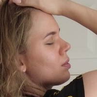 juliakul_official Meztelen