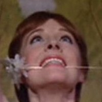 Julie Andrews Meztelen