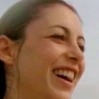 Julie Dray Meztelen