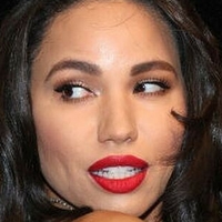 Jurnee Smollett Meztelen