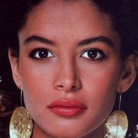 Kara Young Meztelen