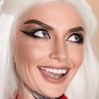 karaismoody Meztelen