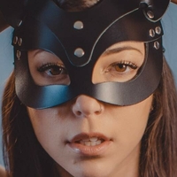 karmellerae Meztelen