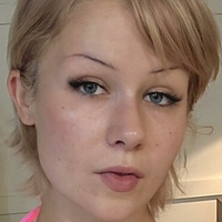 Katait Meztelen