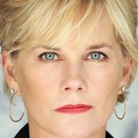 Kate McNeil Meztelen