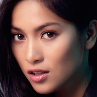 Kate Nhung Meztelen