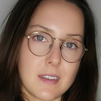 Katerina Meztelen