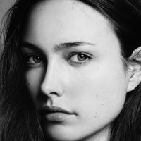 Katharina Rembi Meztelen