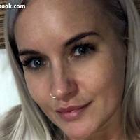 Katie Smith Meztelen