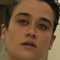 Katy O’Brian Meztelen