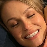 Kayla Wallace Meztelen