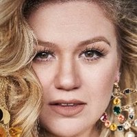 Kelly Clarkson Meztelen