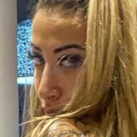 kims_doherty__pt Meztelen