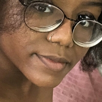 Kirbby Meztelen