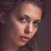 Klaudia Brahja Meztelen