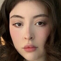 krystallopezz Meztelen