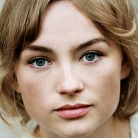 Kyra Sophia Kahre Meztelen