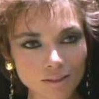 Lamya Derval Meztelen