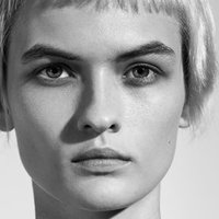 Lara Mullen Meztelen