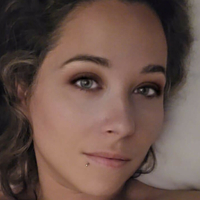 lariarussell Meztelen