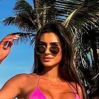 Larissa Dalpasquale Meztelen