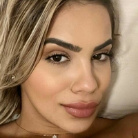 Larissa Scharf Meztelen