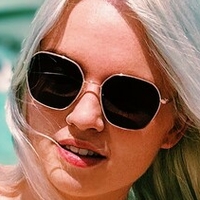 Larissa Zeeuwe Meztelen