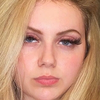 Larkan Danielle Meztelen