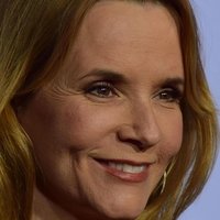 Lea Thompson Meztelen