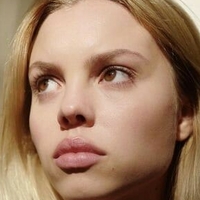 Lea Zoe Voss Meztelen