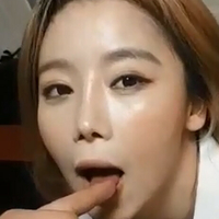 Lee Chae Dam Meztelen
