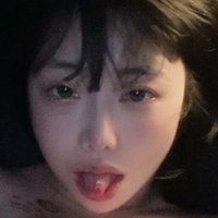 leelynchan Meztelen