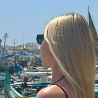 Lena Moczarska Meztelen