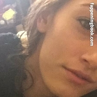 Lexi Cummins Meztelen