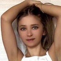 Lia Niya Meztelen
