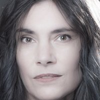 Liane Curtis Meztelen